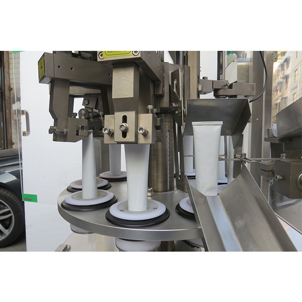 Kosmetik naychalarni to'ldirish mashinasi